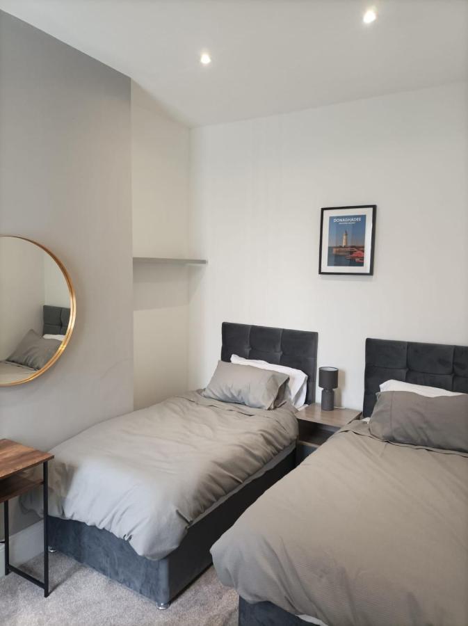 Seacliff Road Luxury Apartments Бангор Екстериор снимка